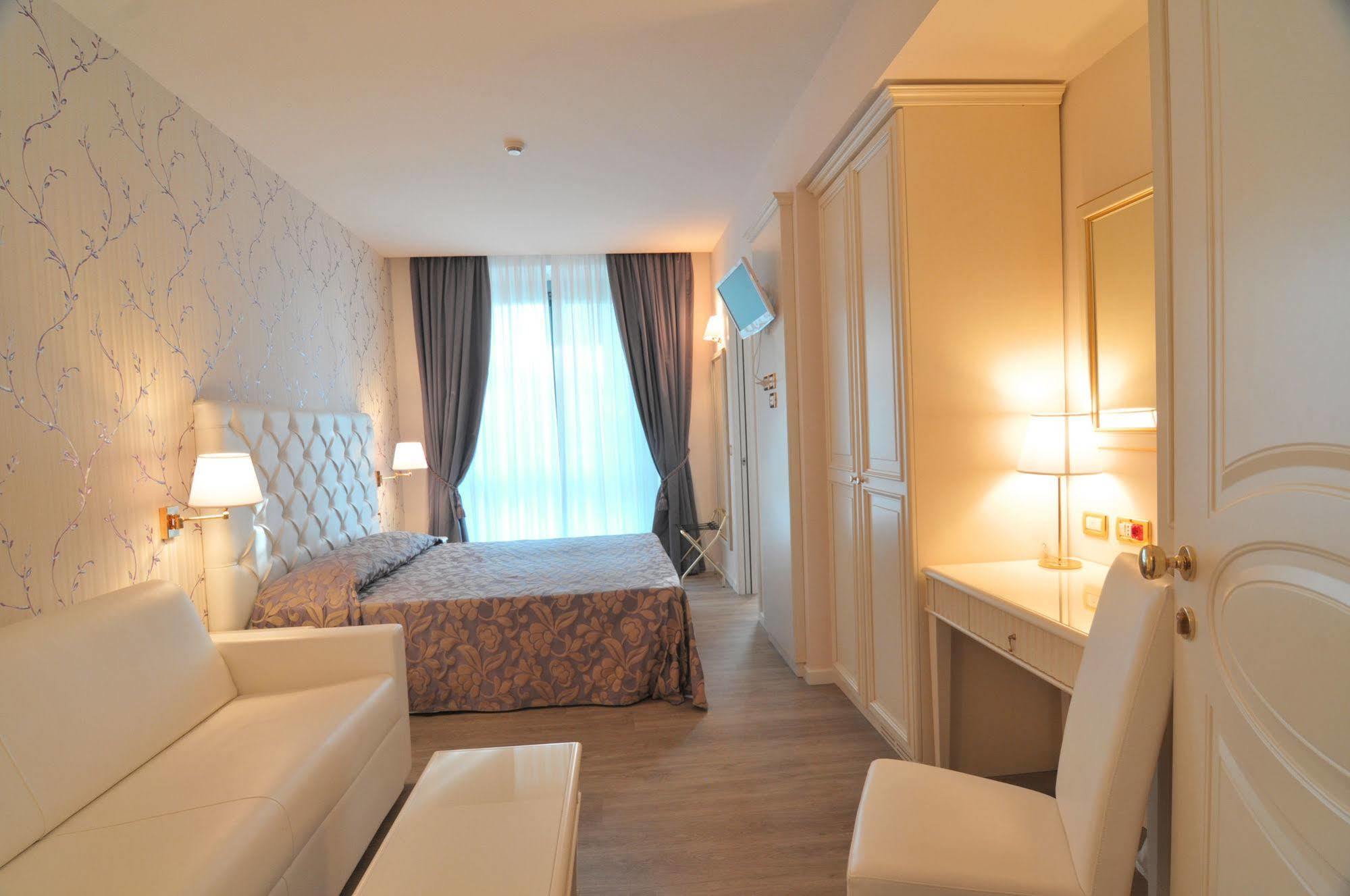Hotel Palazzo Bello - Nuova Gestione Реканаті Екстер'єр фото